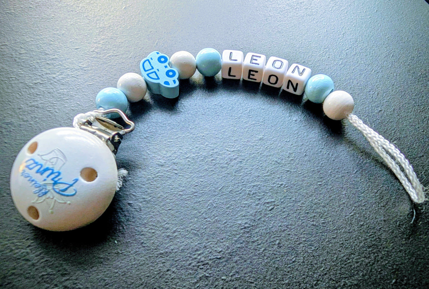 Schnullerkette mit Wunschnamen Auto Blau – Holzperlen Handgemacht Baby Geschenk Junge personalisiert